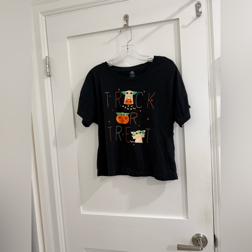 Disney Parks Star Wars Grogu black oversized Trick or Treat boxy crop top